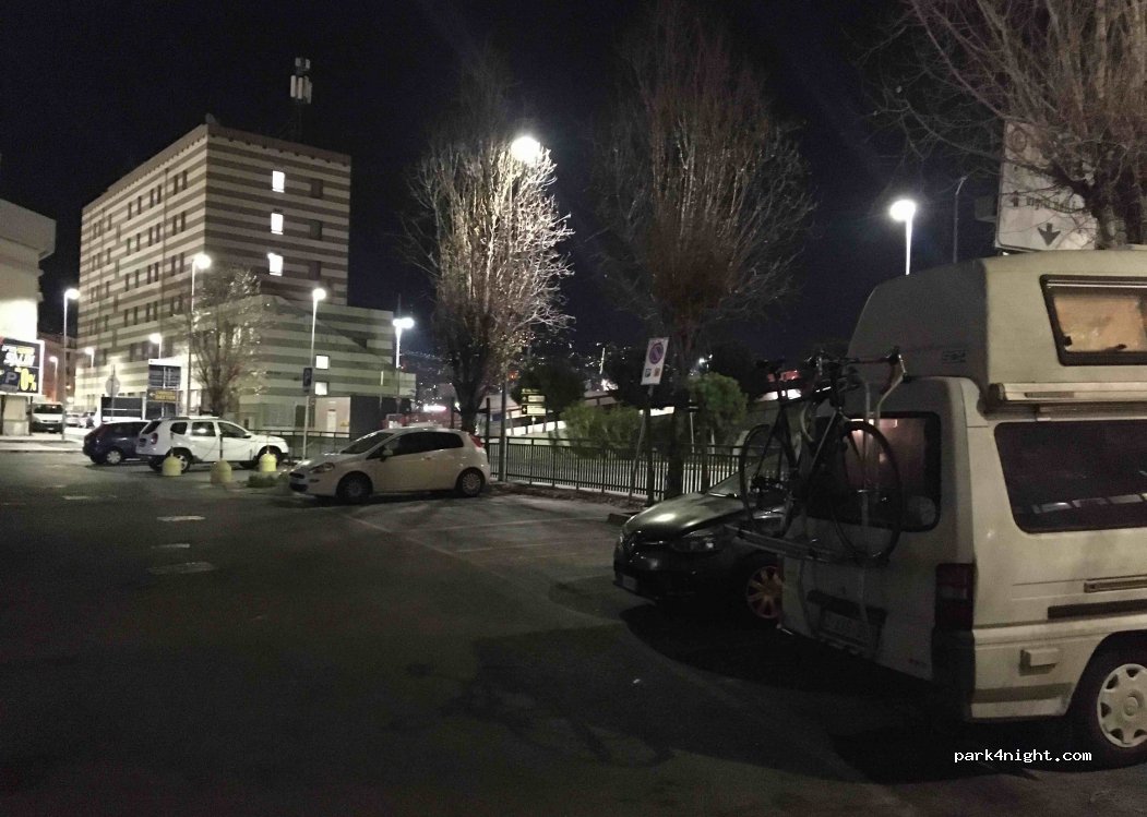 (16149) Genova - 164 r Via Milano — foto