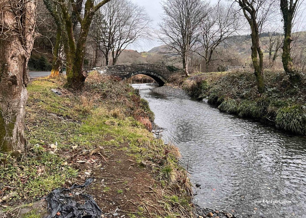 (LL48 6SH) Penrhyndeudraeth - A4085 — foto