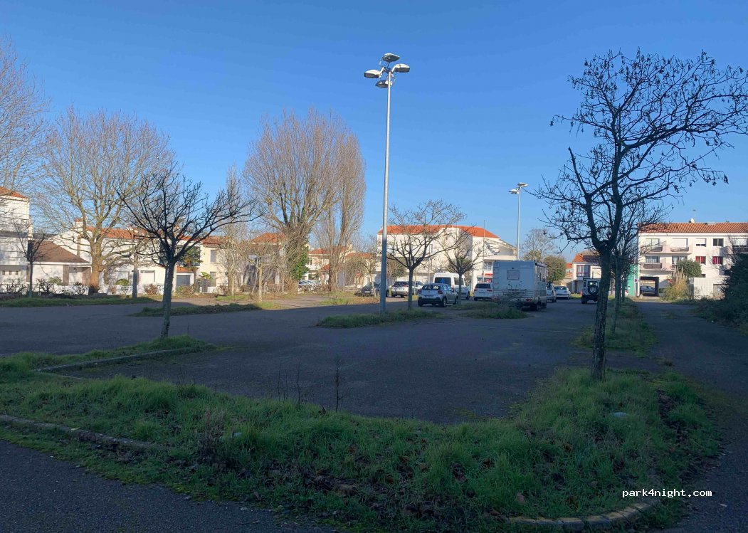 (85100) Les Sables-d'Olonne - 83 Avenue d'Aquitaine — foto