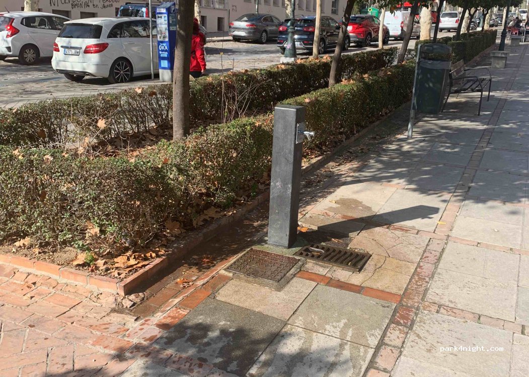 (18010) Granada - 10 Calle Acera de San Ildefonso — foto