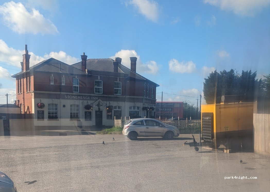 Stonehenge Inn — foto 4