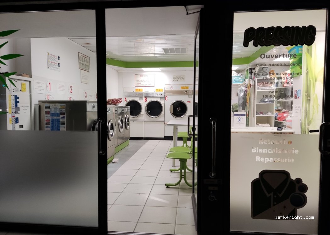 (30220) Aigues-Mortes - 6 Rue du Vieux Bourgidou — foto