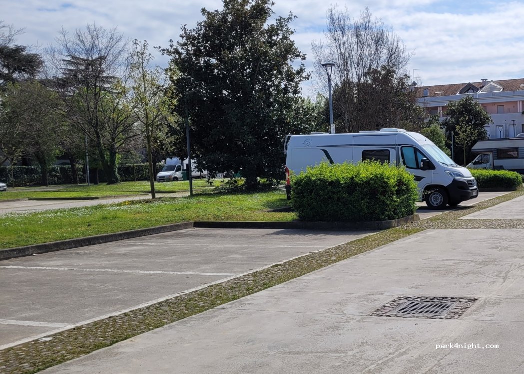 (35031) Abano Terme - 52 Via Appia Monterosso — foto
