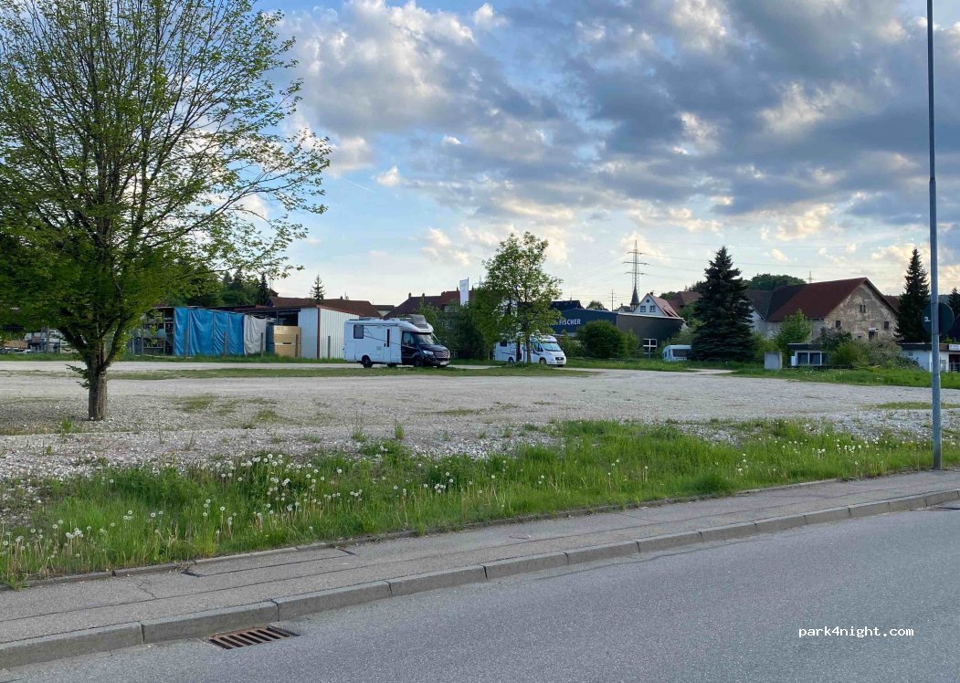 Wohnmobilstellplatz Blumberg am Bahnhof Zollhaus — foto