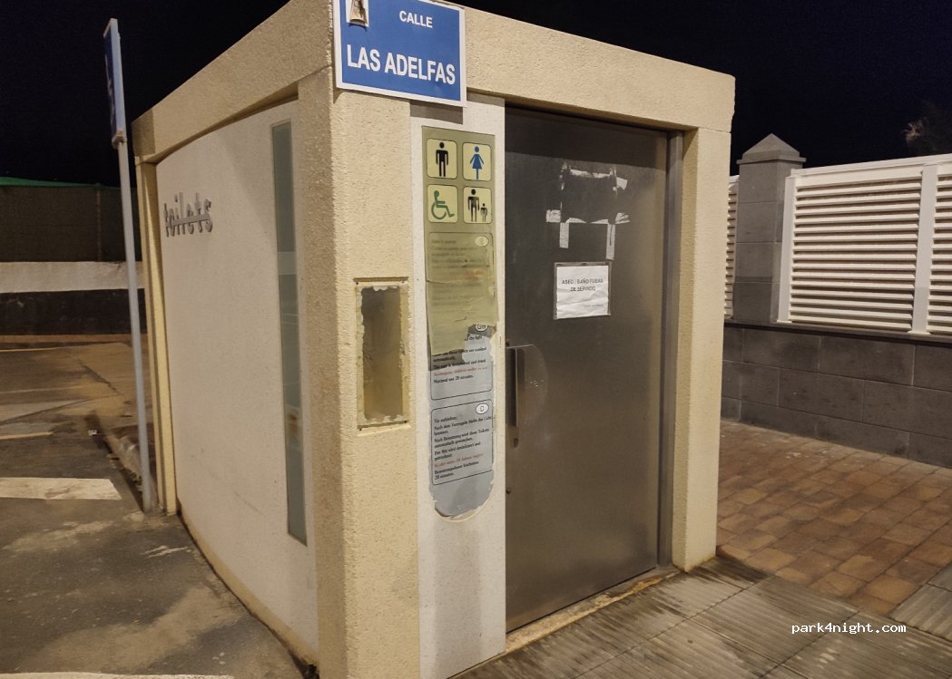 (35100) San Bartolomé de Tirajana - 2 Calle las Mimosas — foto 2