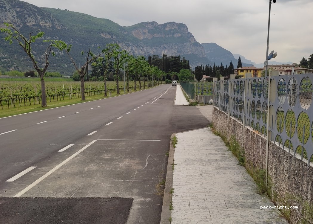 (37020) Dolcè - 132 Via Trento — foto