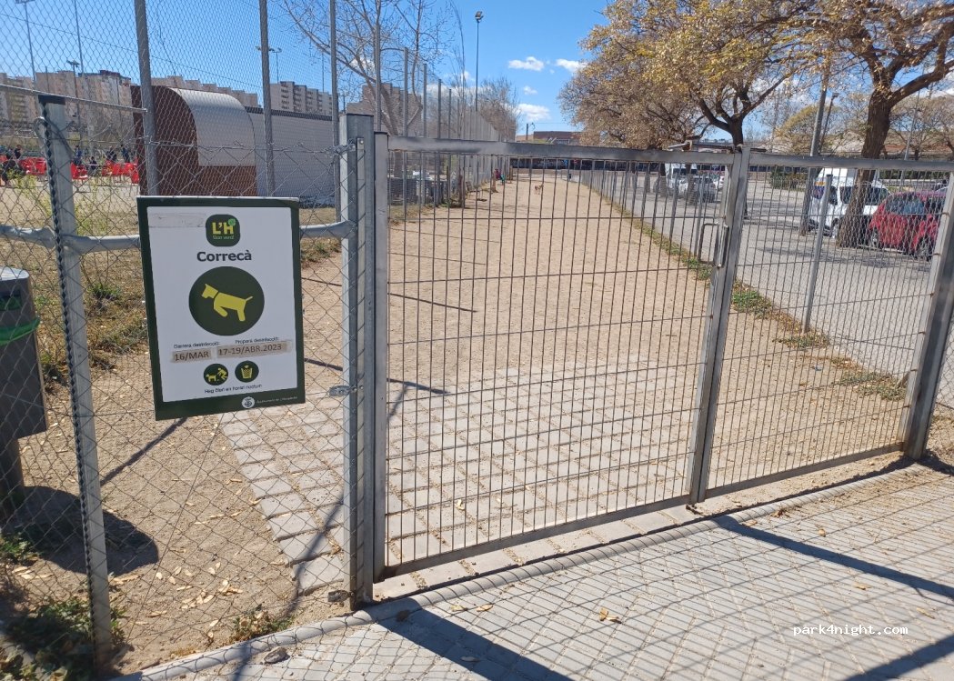 (08902) L'Hospitalet de Llobregat - 189 Carrer de Narcís de Monturiol — foto 4