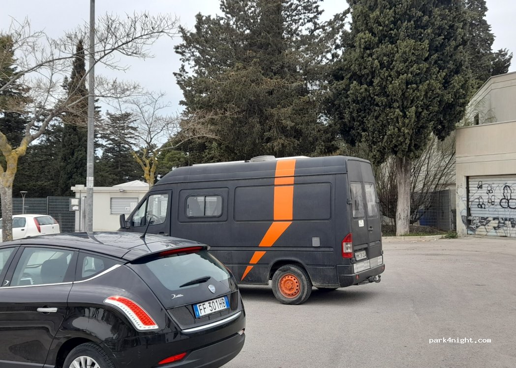 (70022) Altamura - 207 Via Alessandro Manzoni — foto