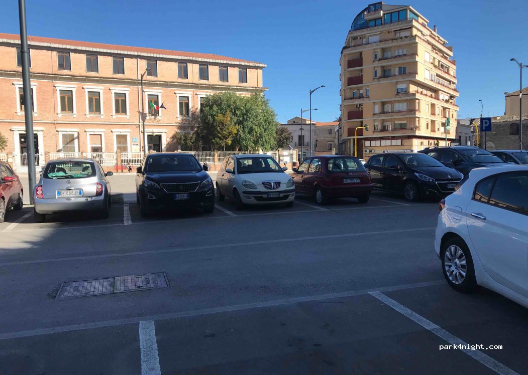 (71036) Lucera - 7 Piazza Giacomo Matteotti — foto