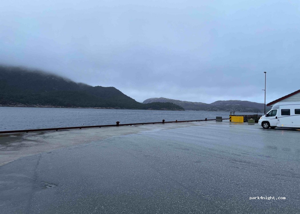 (5966) Eivindvik - 1384 Eivindvikvegen — foto
