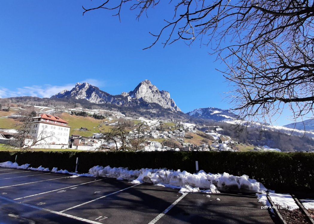 (6430) Schwyz - 28 Kollegiumstrasse — foto