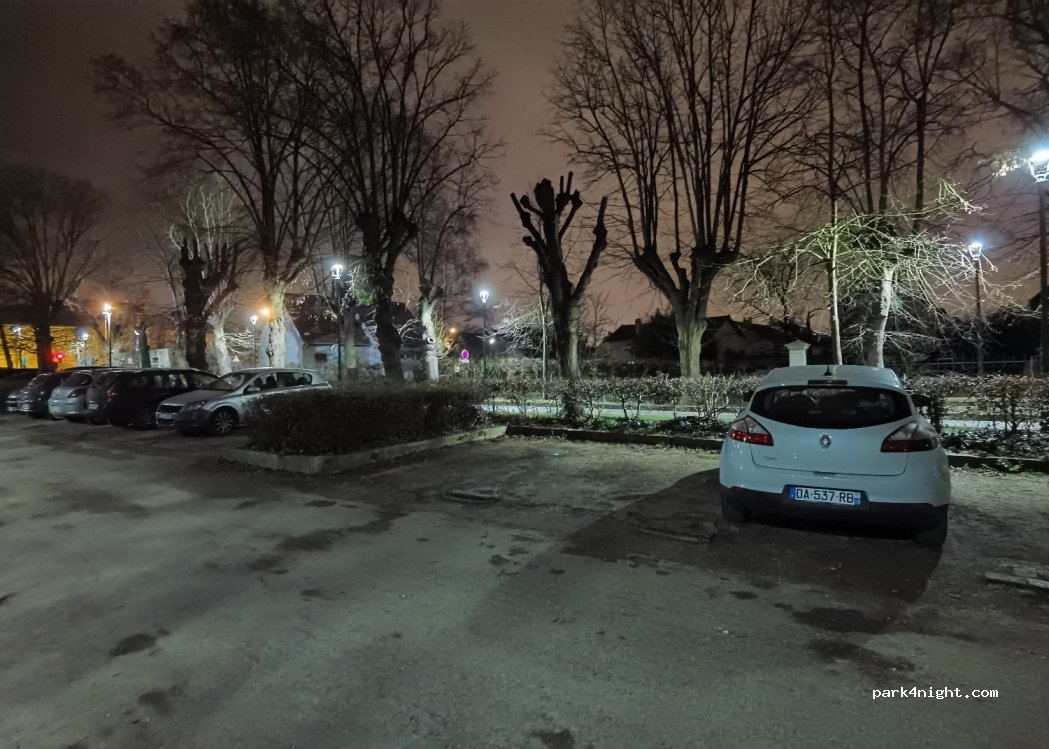 (93410) Vaujours - 2 Allée des Sablons — foto