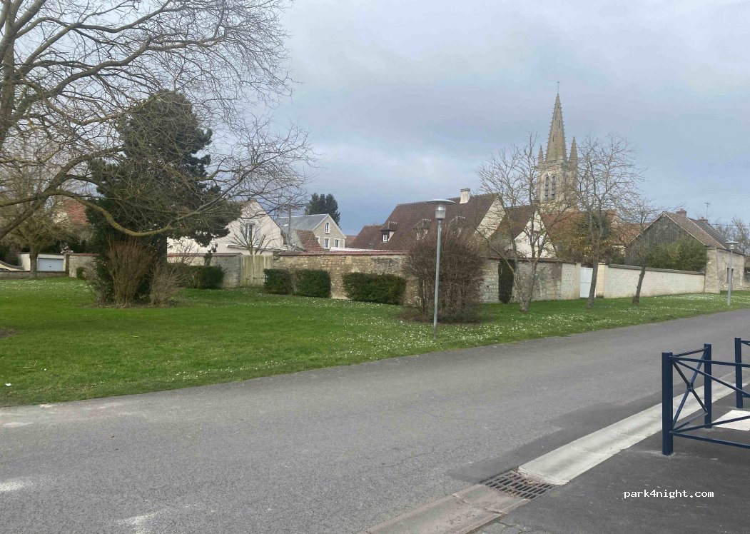 (60820) Boran-sur-Oise - All. de l'Enclos — foto 2