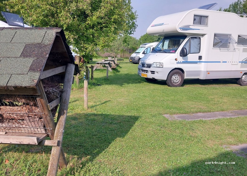 Camperplaats Budel — foto 3