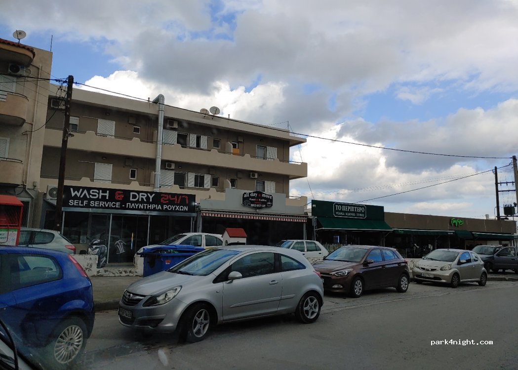 (714 10) Iraklio - Gianni Kornarou — foto