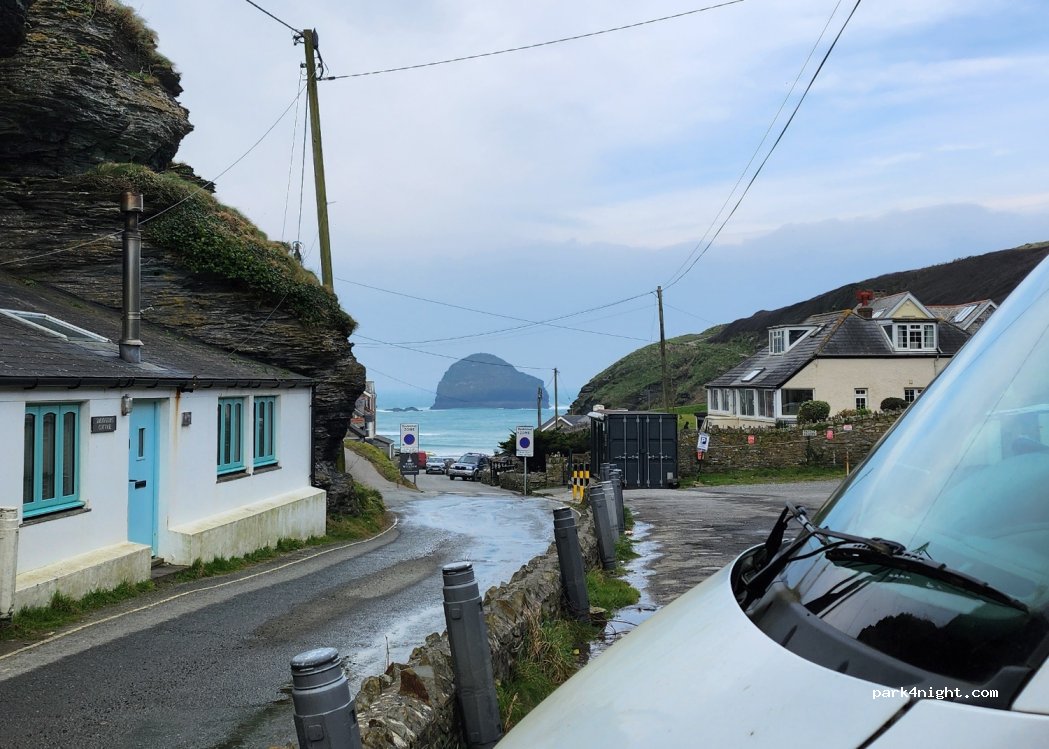 (PL33 9DF) Tintagel - Unnamed Road — foto 2