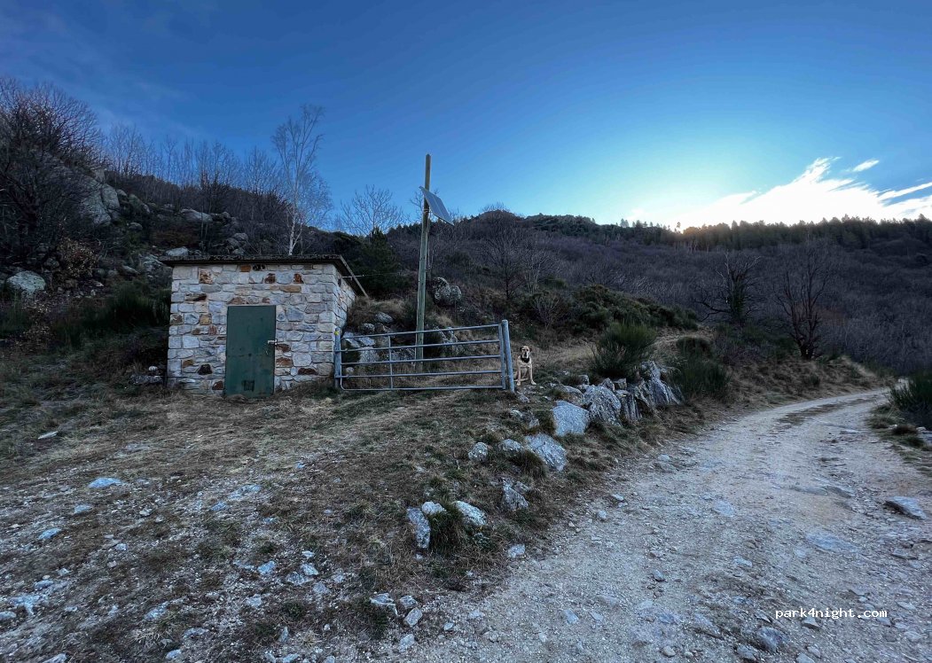 (48220) Vialas - Unnamed Road — foto 3