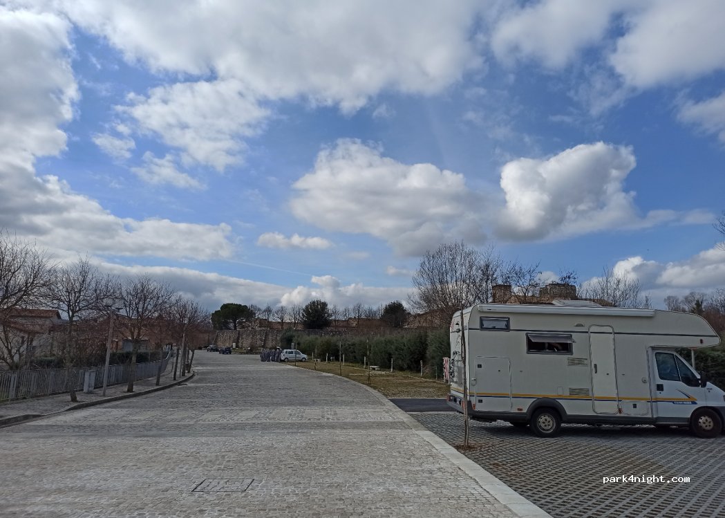 (83054) Goleto - Via S. Guglielmo — foto