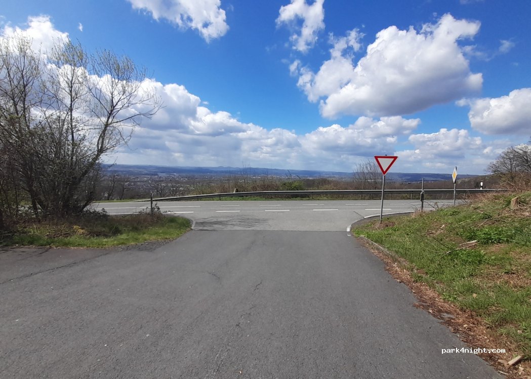(56170) Bendorf - 25 Stromberger Weg — foto 4