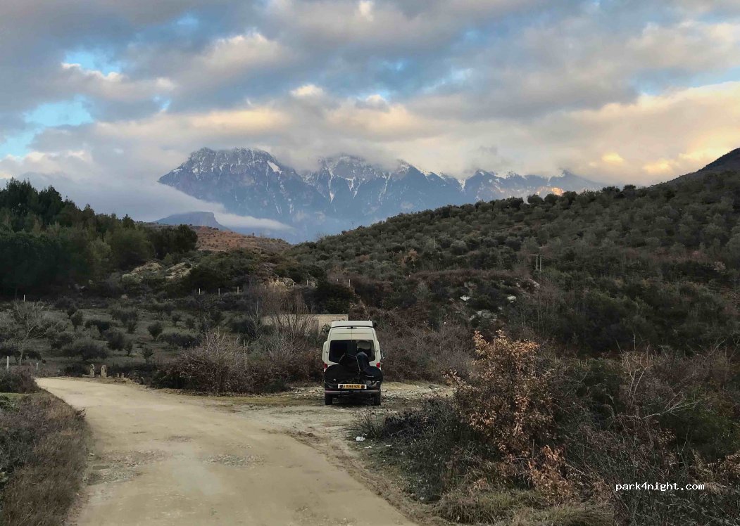 (J355+4H3) Vodicë - Unnamed Road — foto