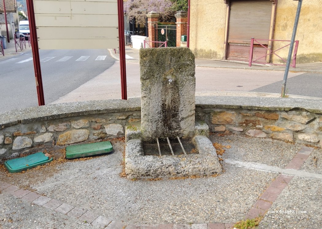 (30150) Sauveterre - 155 Avenue du Languedoc — foto 3