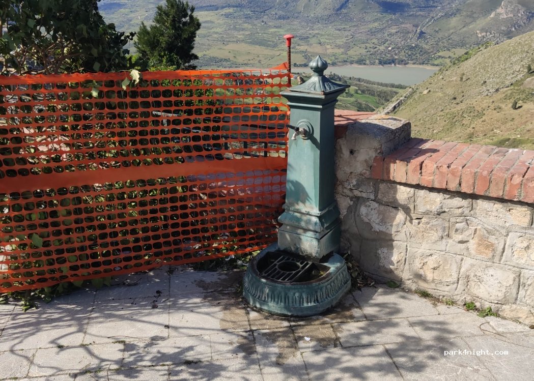 (90012) Caccamo - 4 Corso Umberto — foto
