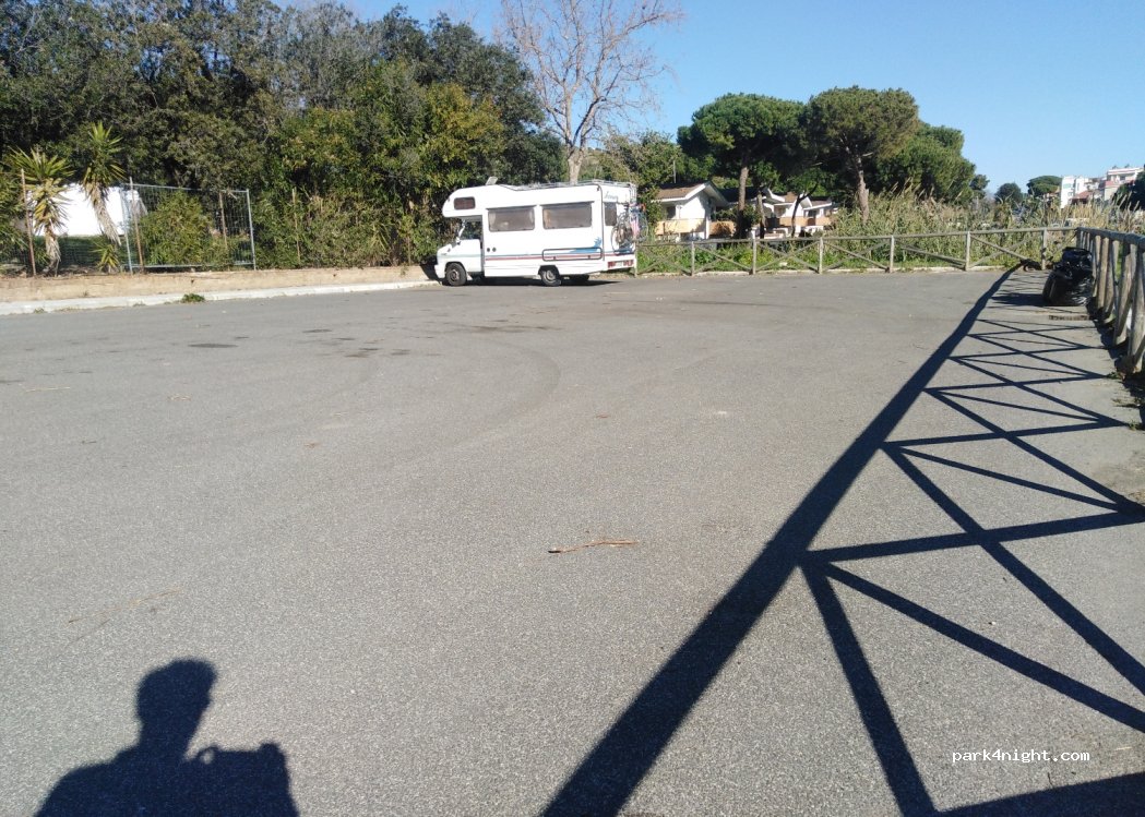 (00058) Santa Marinella - 61 Via delle Colonie — foto