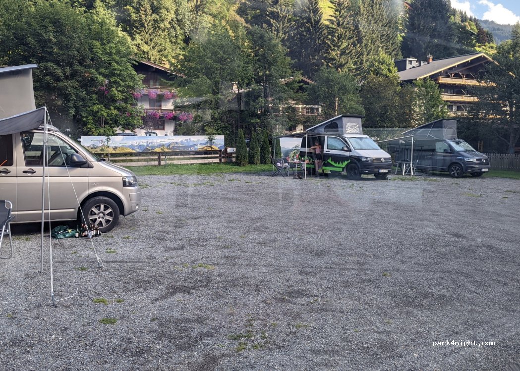 Camping & Stellplatz Saalbach Hinterglemm — foto