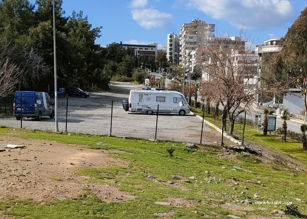(35330) İzmir - No:124/6 Sakarya Caddesi — foto