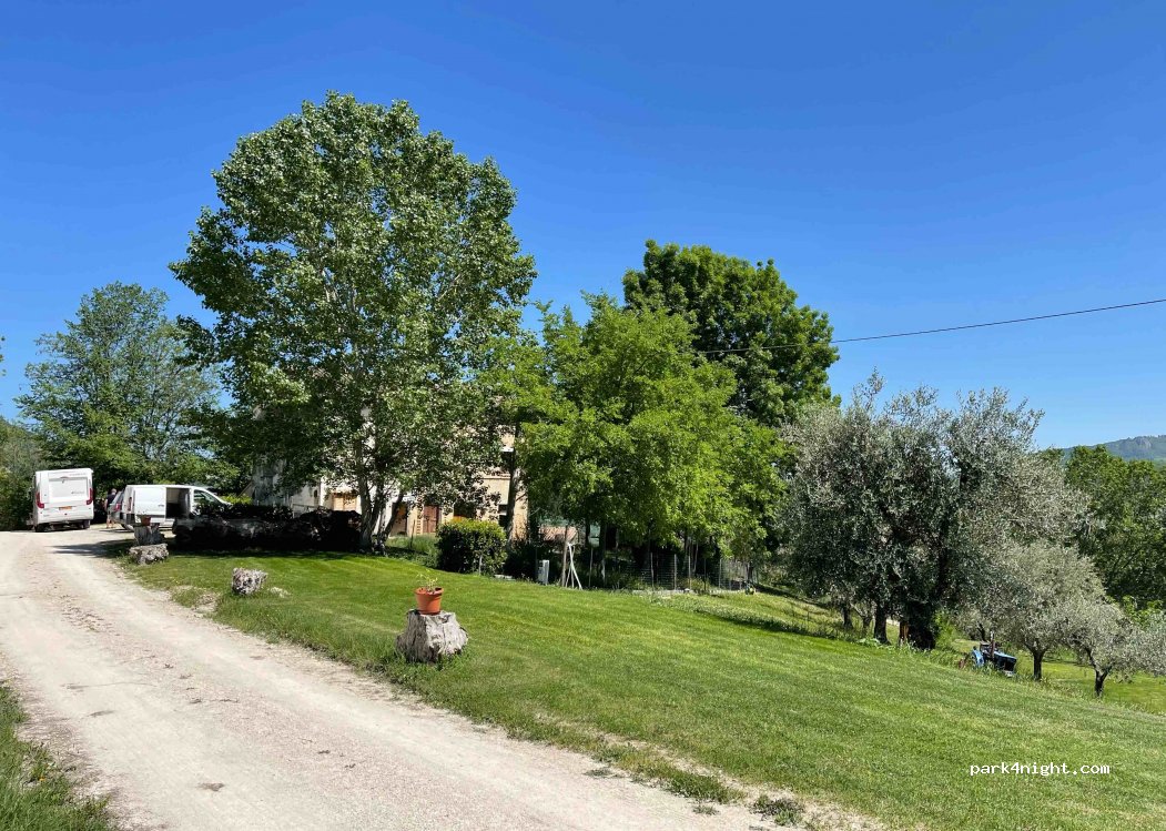 Agriturismo Villa Valente (minicamping in Le Marche) — foto 3