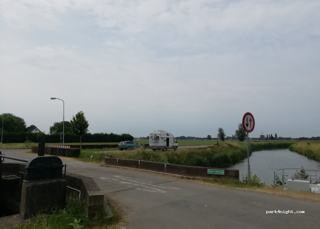 (6661 NK) Elst - 26 Hollanderbroeksestraat — foto 2