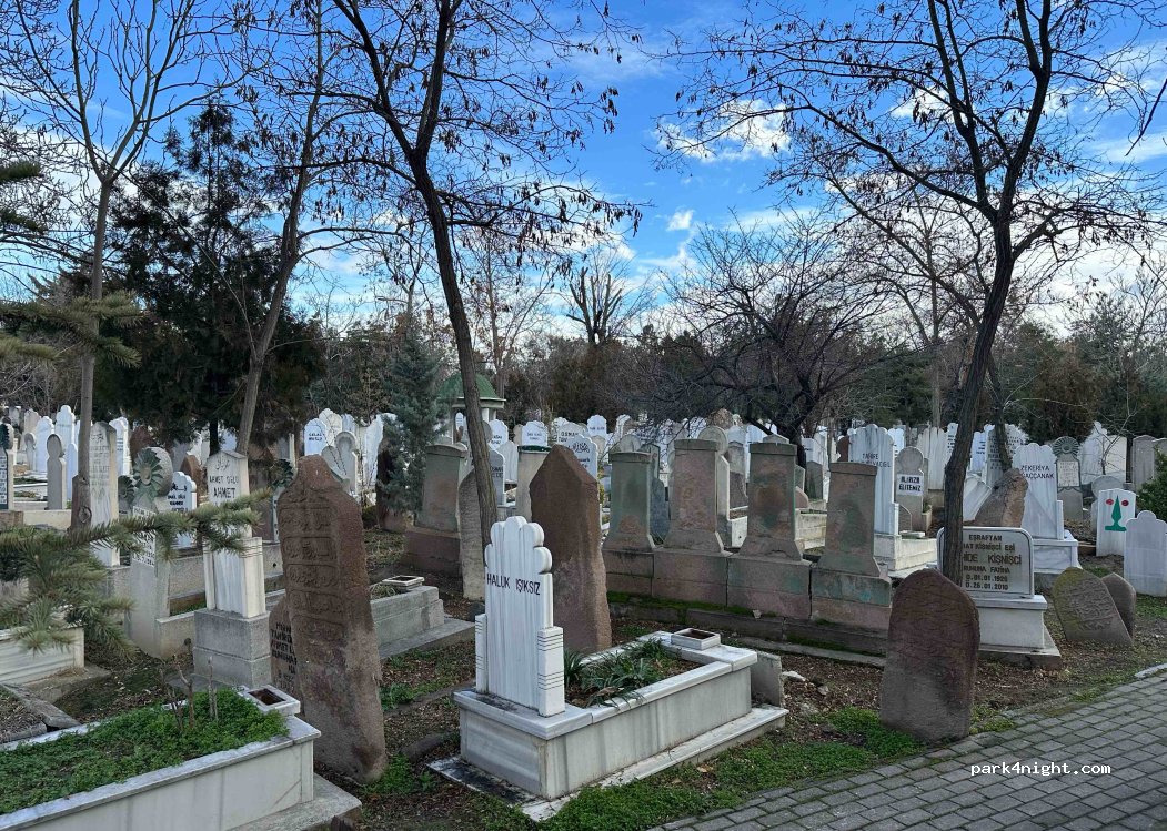 (42030) Konya - 42 Topraklık Caddesi — foto 3