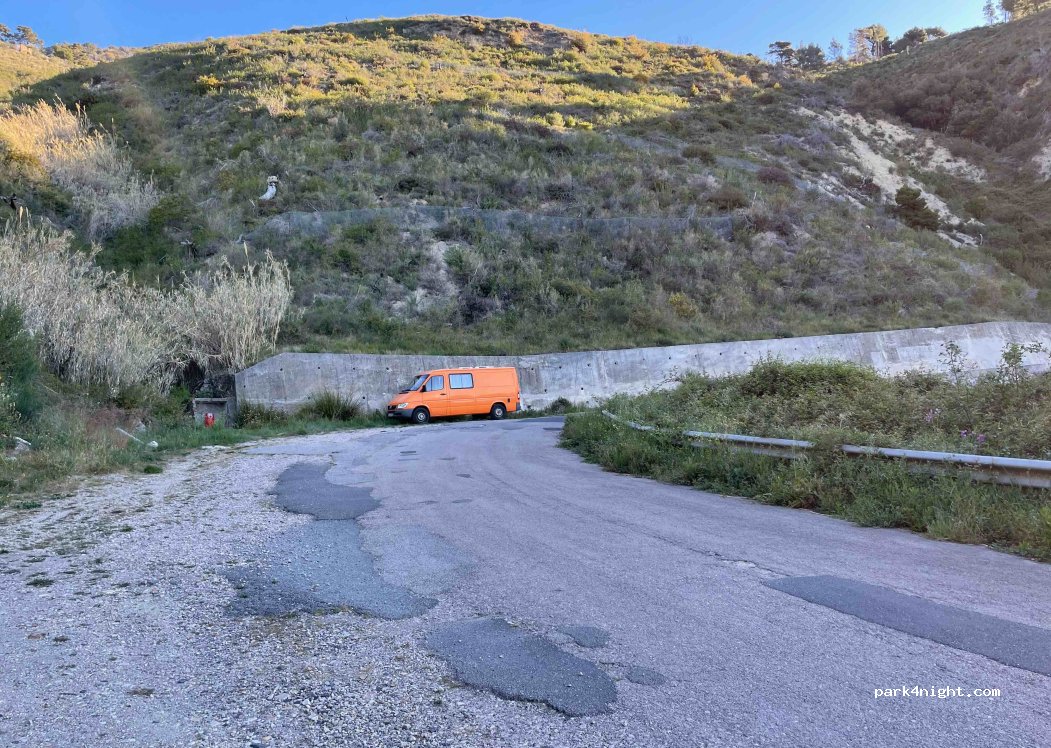 (06500) Menton - 2620-2688 Route de Super Garavan — foto 3