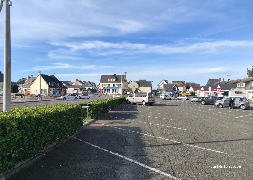 (50770) Pirou - 29 Place du Général de Gaulle — foto 3