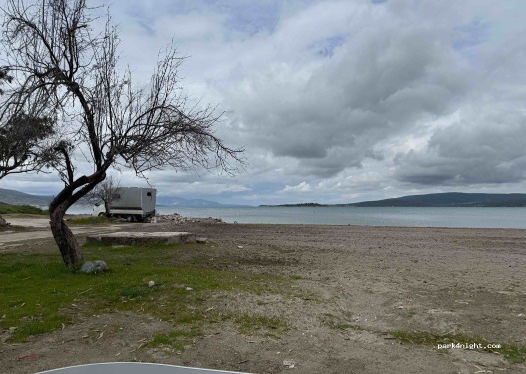 (35430) İzmir - 63 534. Sokak — foto 2