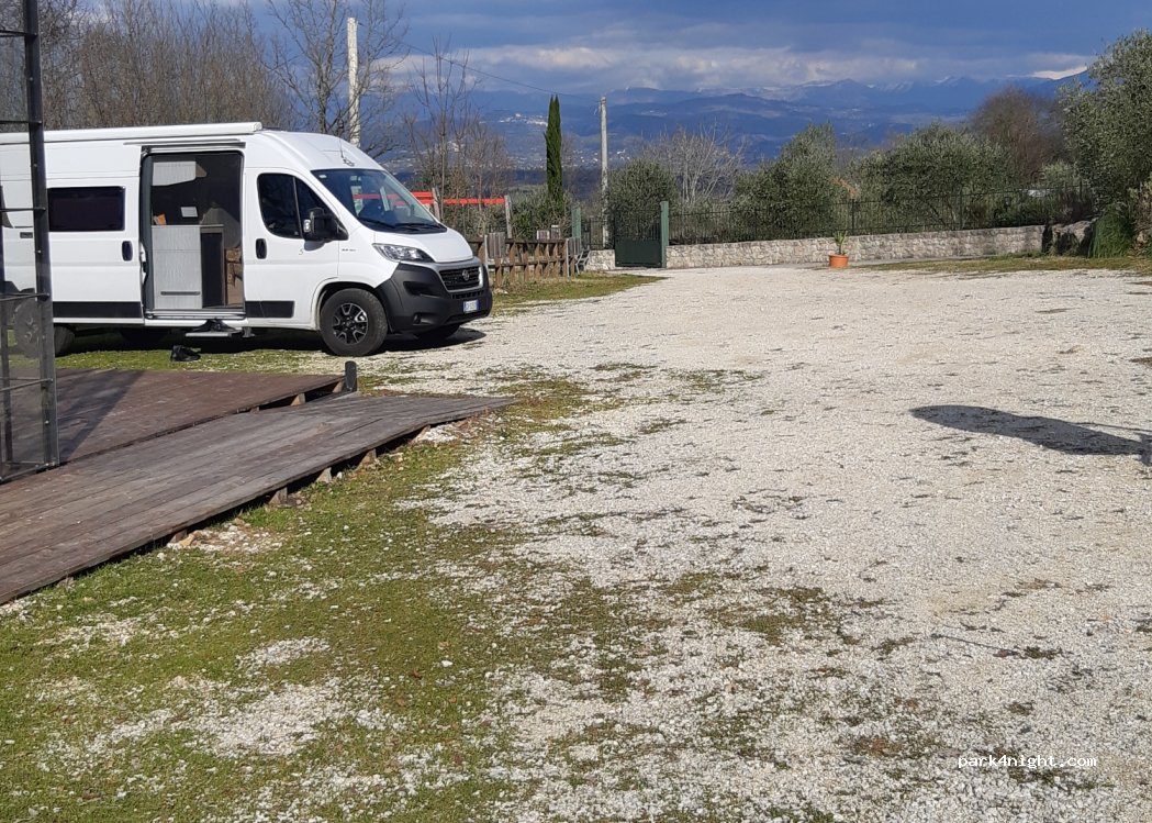 Parcheggio Grotte di Falvaterra — foto