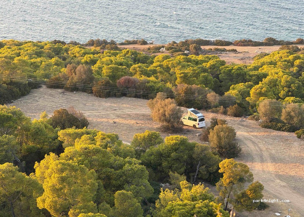 (203 00) Loutraki - Unnamed Road — foto 5