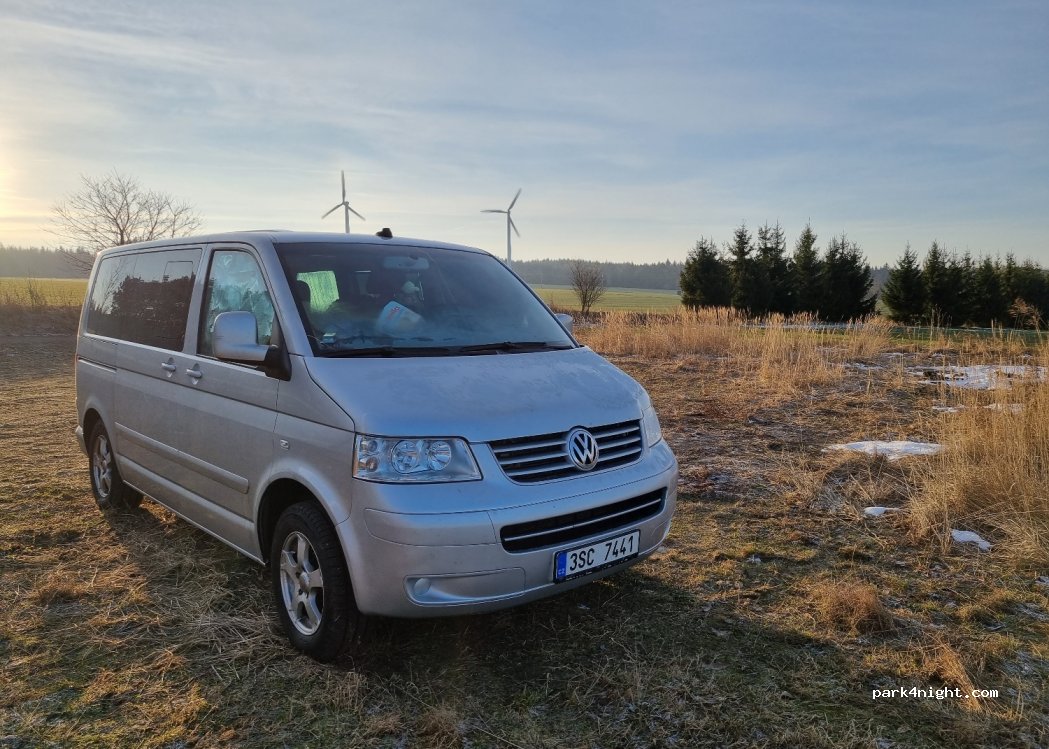 (571 01) Gruna - Unnamed Road — foto