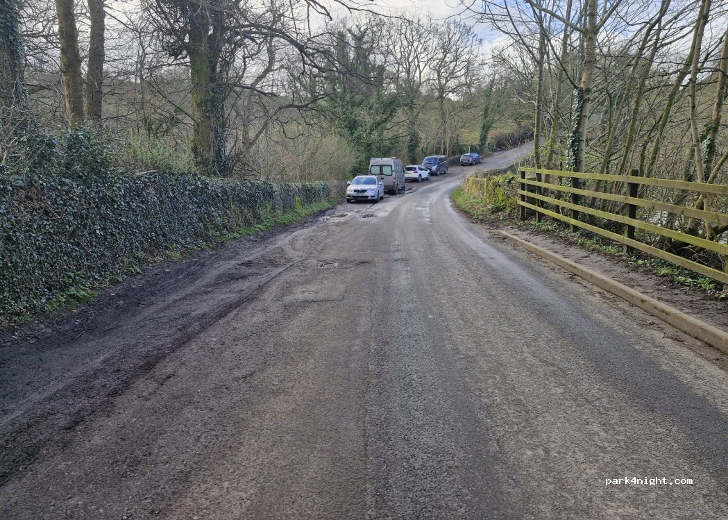 (SK11 0HZ) Sutton - Leek Old Road — foto
