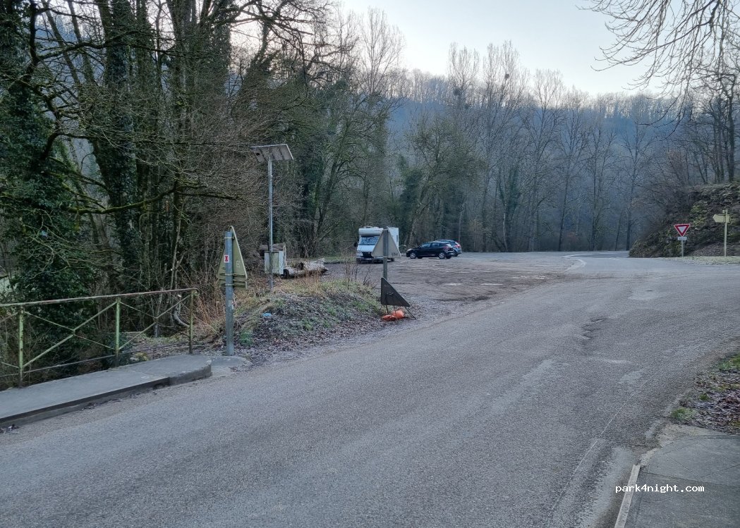 (25110) Baume-les-Dames - 10 Rue des Pipes — foto