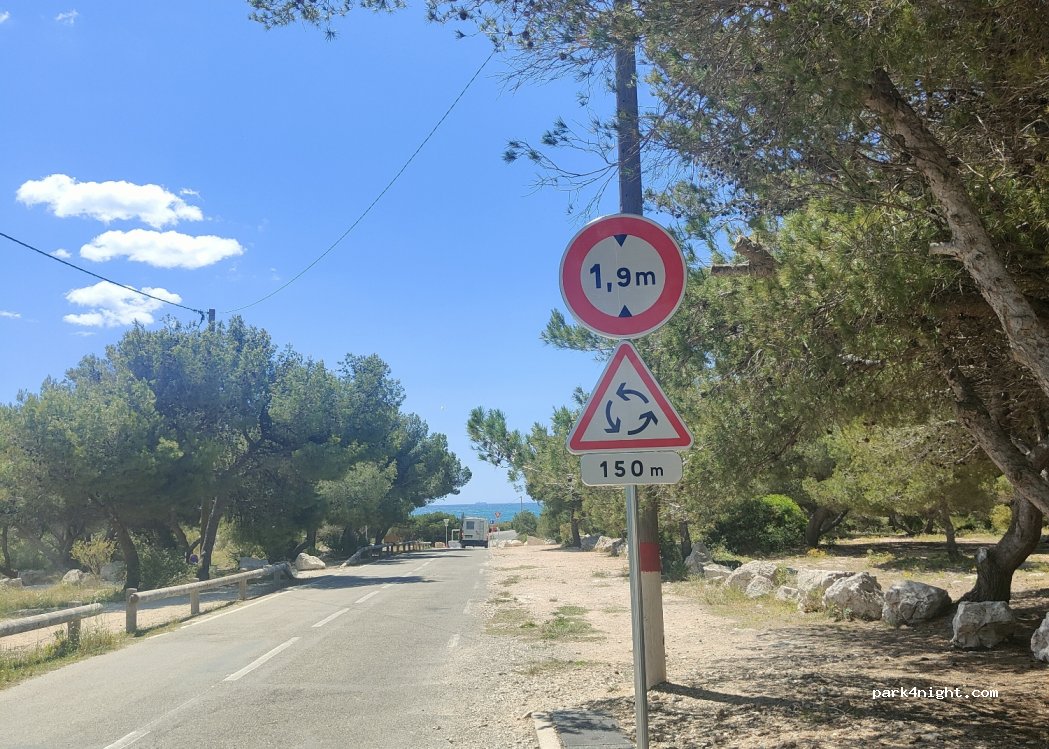 (13500) Martigues - 8 Chemin de la Couronne Vieille — foto 4