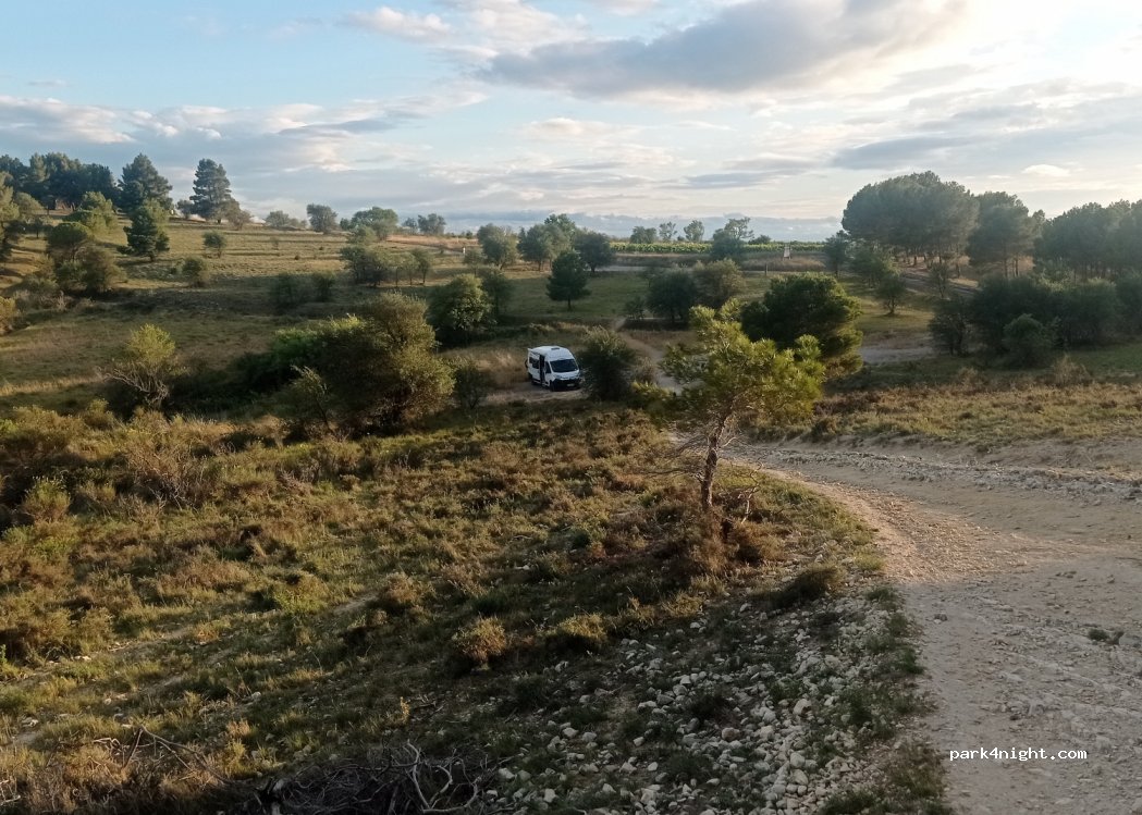 (34710) Lespignan - Unnamed Road — foto