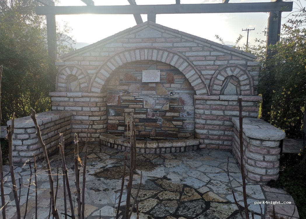 (203 00) Peloponnese - Eparchiaki Odos Schinou - Alkionas — foto