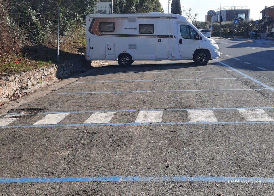 (37017) Lazise - 84 Via Gardesana — foto 2