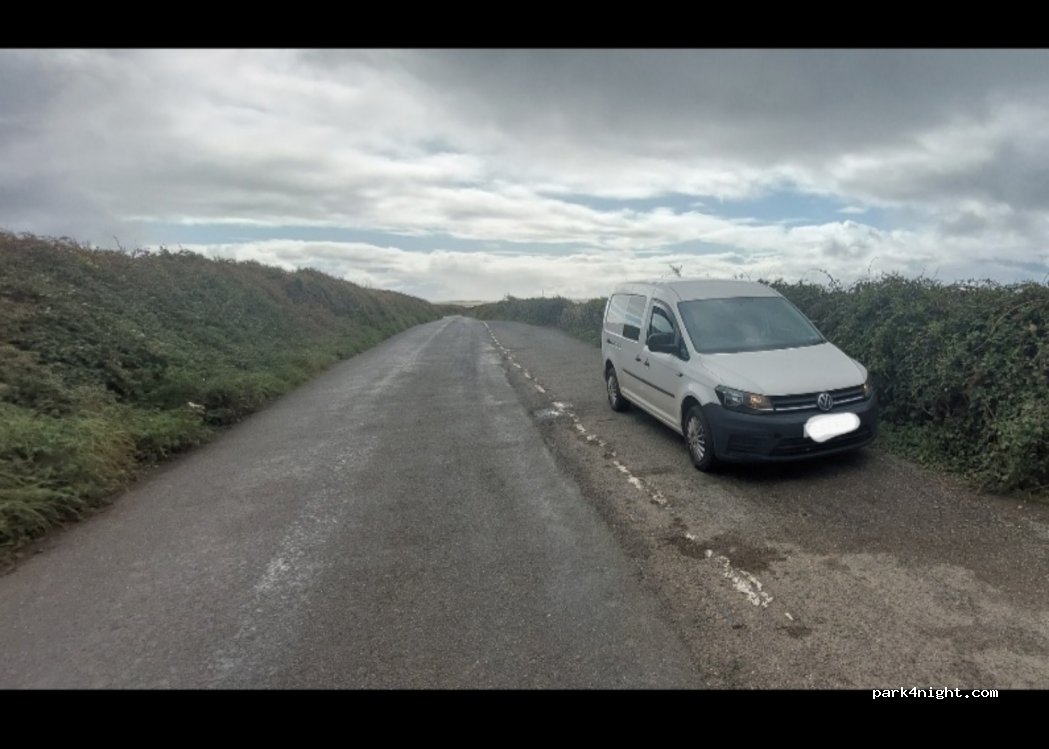 (TR13) Helston - Beacon Road — foto 2