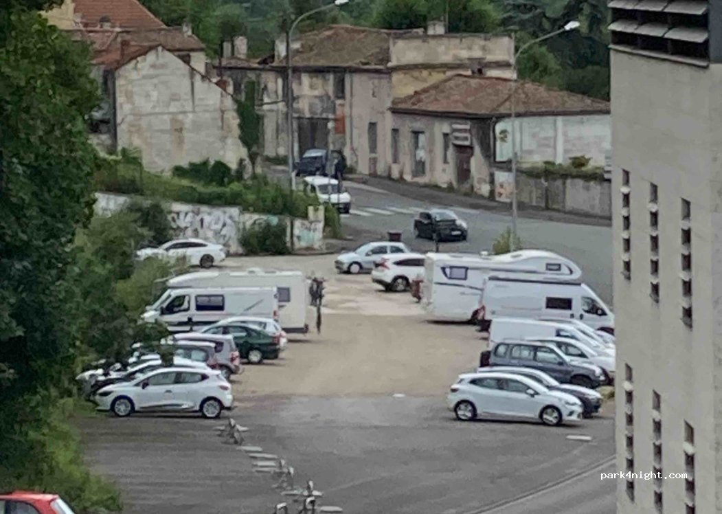 (16000) Angoulême - 107 Avenue de Cognac — foto