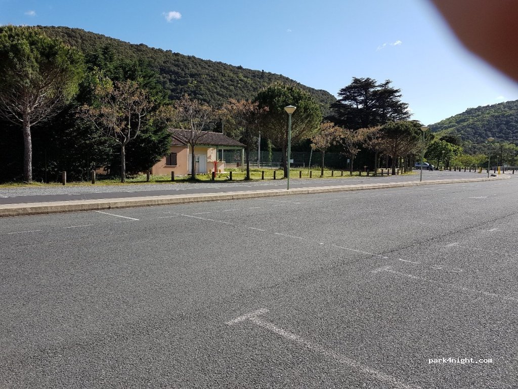 (34220) Saint-Pons-de-Thomières - 285 Avenue de la Gare — foto 3