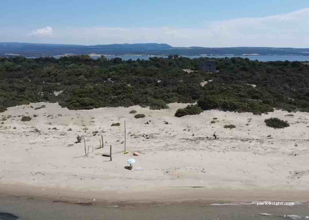(71010) Lesina - Unnamed Road — foto 3