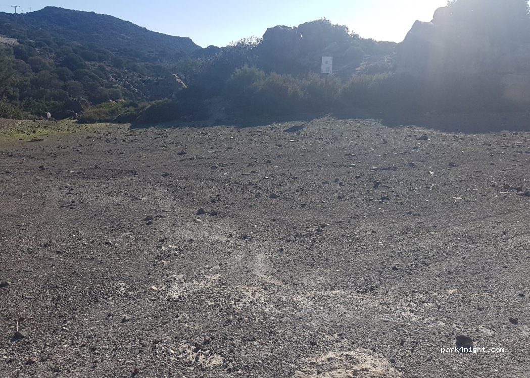 (84800) Plaka - Unnamed Road — foto