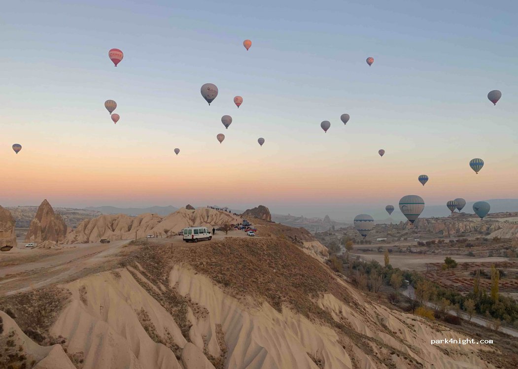 (50180) Göreme - Unnamed Road — foto 2